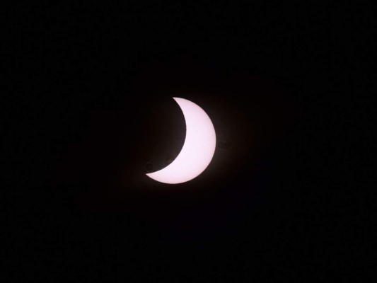 El eclipse solar total y las mejores imágenes en el sur de América