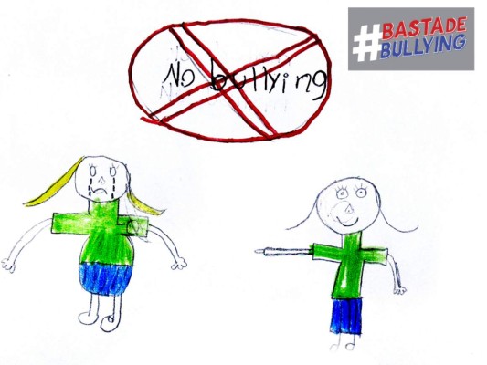 Niños narran con dibujos cómo son víctimas de bullying (FOTOS)