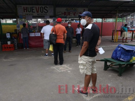 15 fotos que muestran el impacto de la pandemia en la capital tras cuatro meses de lucha