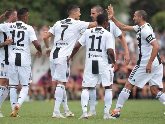 Locura en el debut de Cristiano Ronaldo con la Juventus de Italia