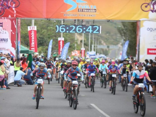 FOTOS: Así se vivió el inicio de la séptima Vuelta Ciclística de EL HERALDO