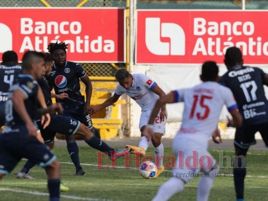 El abrazo entre Troglio y Vázquez y la bronca de Rubilio: las imágenes que dejó el Olimpia-Motagua