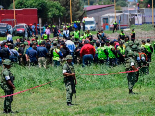 Llanto y dolor en Tultepec, México, tras explosión de juegos pirotécnicos que deja 24 muertos