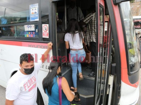 Entre restricciones y operativos, capitalinos viajan durante Semana Santa