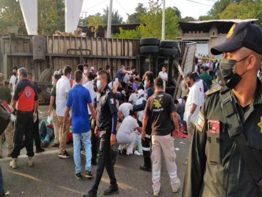 Hospitales de Chiapas abarrotados con migrantes heridos en fatal accidente (Fotos)