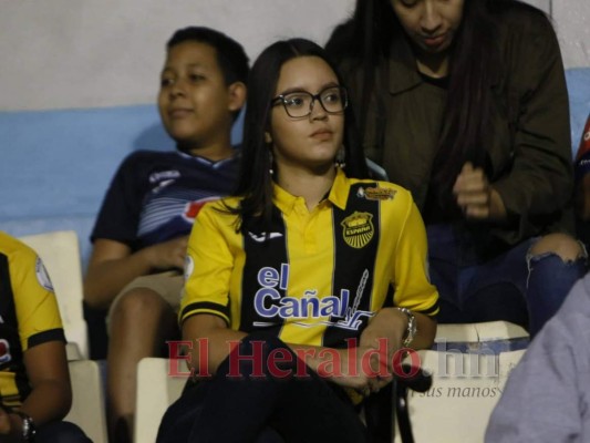 FOTOS: Presencia femenina en la jornada 8 de la Liga Nacional