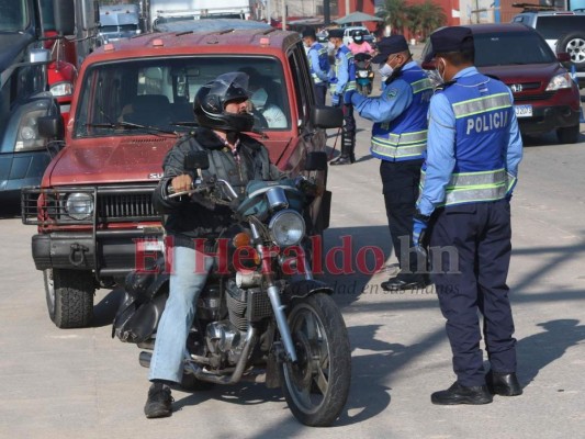 Con niños y mascarillas solo de adorno, así es la reapertura en bulevar del Norte