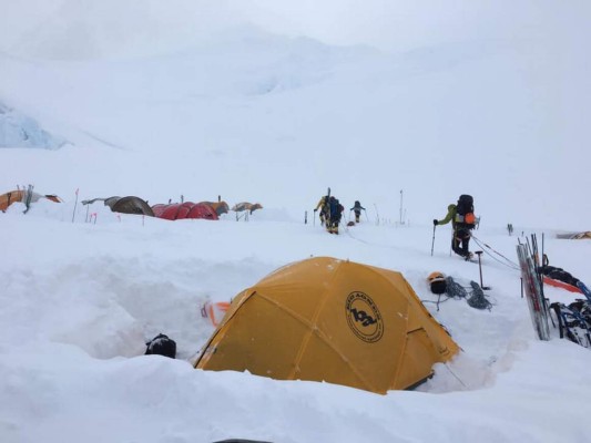 Catracho busca conquistar las tres montañas más altas de América del Sur