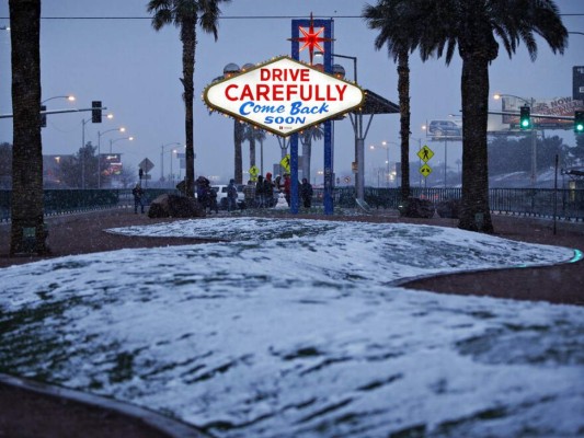 Cae nieve en Las Vegas por primera vez en una década