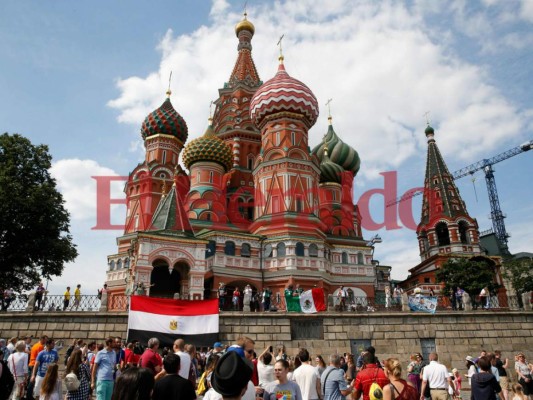 Así se disfruta la fiebre del Mundial en el Estadio Krestovski para el Rusia vs Egipto