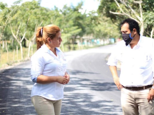 La escena del asesinato de Florisel Ríos Delfín, alcaldesa de Jamapa, México