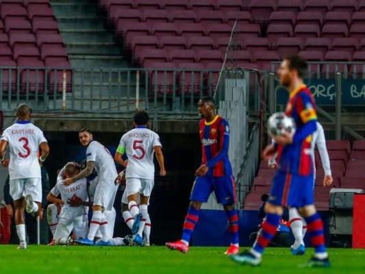 Lo que no se vio del primer duelo de octavos de final entre Barcelona y PSG (Fotos)