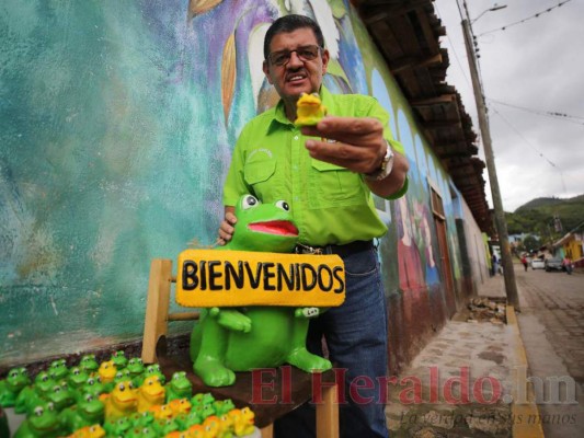 Amante del karaoke, el fútbol y Cantarranas, el pueblo selfie: así fue en vida el alcalde Francisco Gaitán  