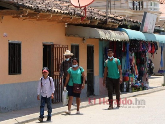 Pedir en la calle o suplicar clemencia, no es lo mismo ser migrante en Choluteca que en Trojes