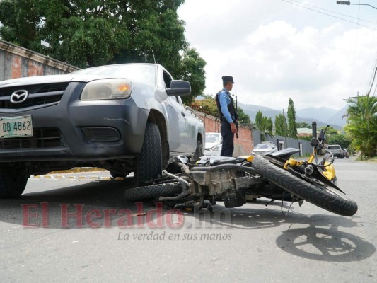 FOTOS: Escena donde conductor embistió a sicario que lo intentó asesinar en San Pedro Sula