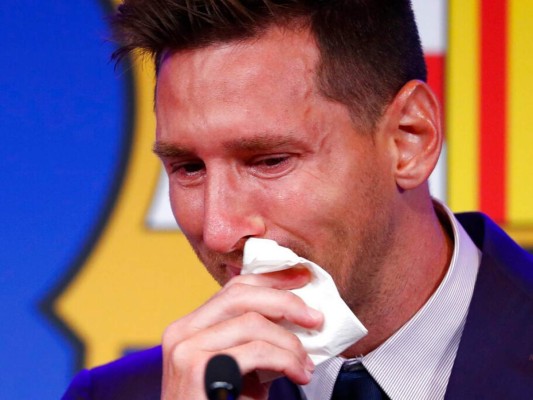 Lágrimas, recuerdos y ovaciones: Así fue la sentida despedida de Messi del Barcelona