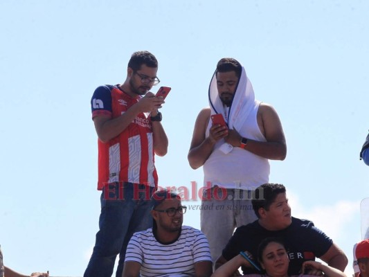 FOTOS: Llenazo en Danlí para el partido Real de Minas vs Olimpia