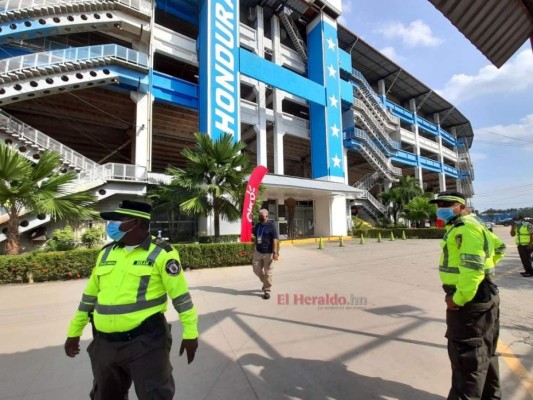 El ambiente en el estadio Olímpico previo al Honduras-Jamaica