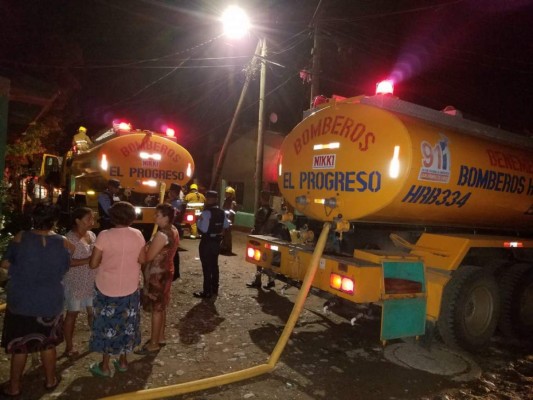 FOTOS: La escena del incendio que cegó la vida de una madre y dos niños