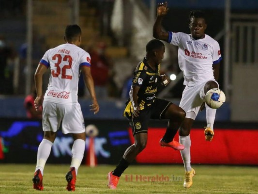 Las mejores fotos del empate entre Olimpia y Real España en el Estadio Nacional