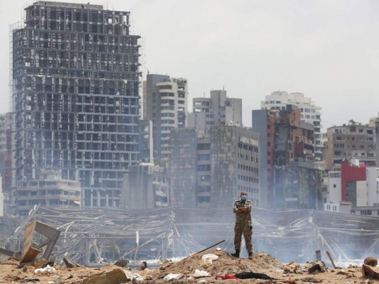 Imágenes que impactan: Beirut llora a sus muertos; sigue búsqueda de más víctimas