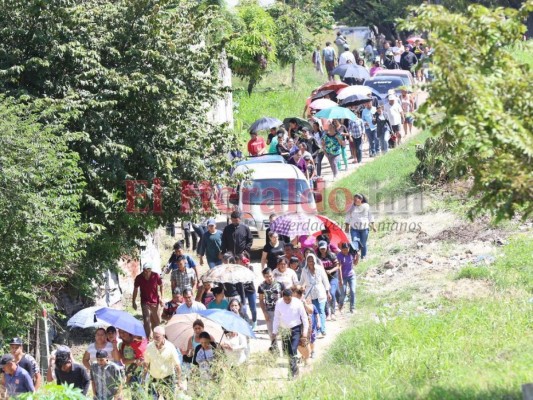 FOTOS: Doloroso último adiós a estudiante secuestrado y hallado muerto en la capital