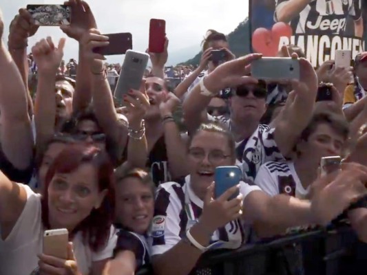 Locura en el debut de Cristiano Ronaldo con la Juventus de Italia