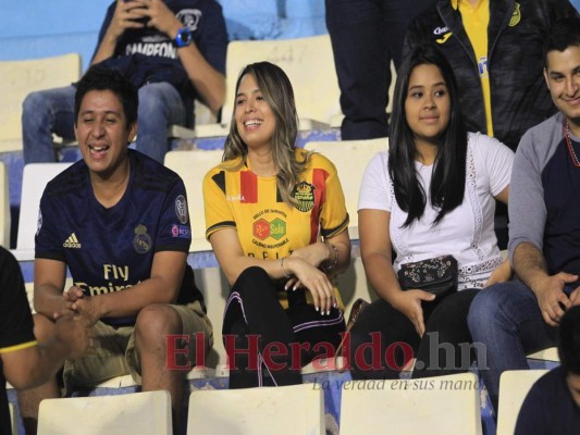 FOTOS: Presencia femenina en la jornada 8 de la Liga Nacional