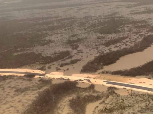 Las primeras fotos aéreas de la devastación de Dorian en Bahamas