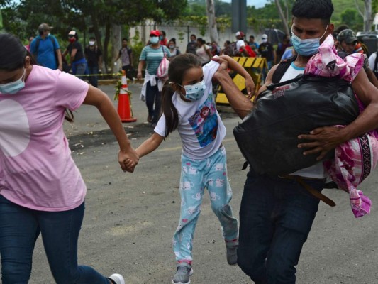 ¿Qué se sabe de la caravana migrante que avanza hacia Estados Unidos? (Fotos)