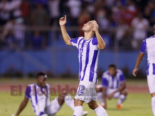 FOTOS: Así fue la eufórica celebración de Jonathan Rubio tras anotarle a Chile