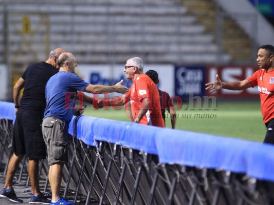 Con la visita de Fabián Coito, así fue el entrenamiento del Olimpia en el Estadio Nacional