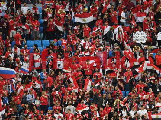 Así se disfruta la fiebre del Mundial en el Estadio Krestovski para el Rusia vs Egipto