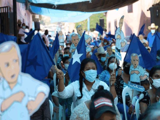 Caravanas, aglomeración y hasta un crimen dejan campañas políticas de este fin de semana (Fotos)