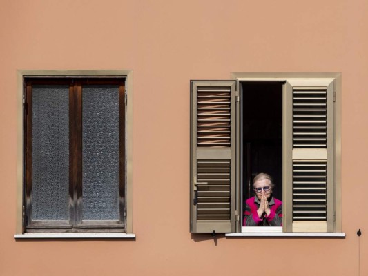 FOTOS: Puertas cerradas, calles desoladas y un silencio fantasmal ante encierro del mundo