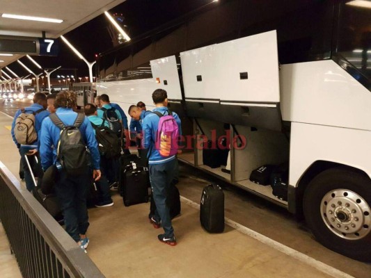 FOTOS: La Selección de Honduras va en camino y llegará la tarde de este domingo a Australia