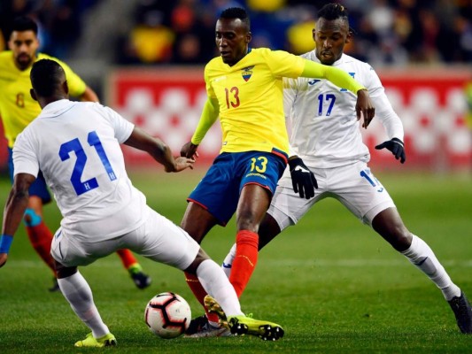 El partido amistoso entre Honduras y Ecuador en siete fotografías