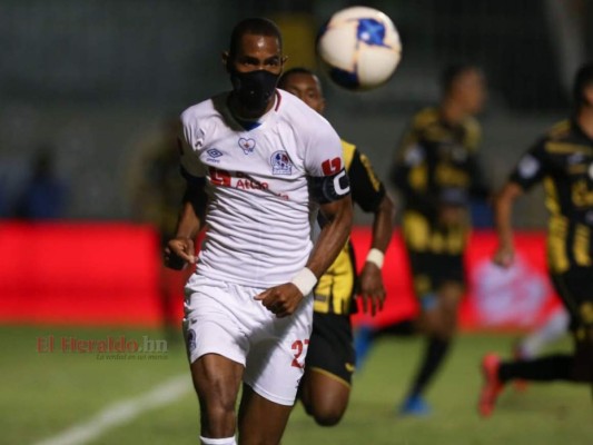 Las mejores fotos del empate entre Olimpia y Real España en el Estadio Nacional