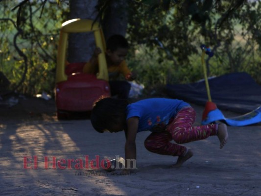 Niños migrantes: La fe y la inocencia que irrumpe el oscuro camino hacia EEUU