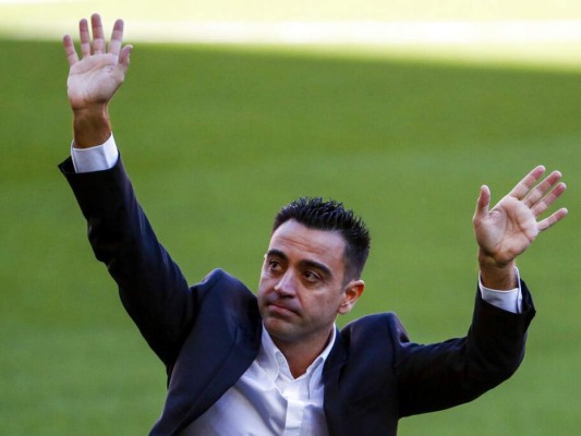 Así fue el regreso de Xavi Hernández al Camp Nou como nuevo entrenador del Barcelona