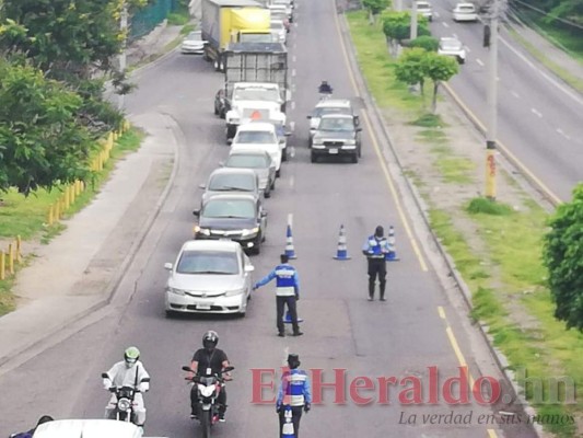 Estrictos operativos para verificar circulación de placas impar en la capital