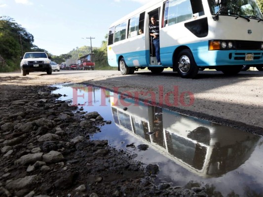 Fotos: Aún con el bacheo, carretera hacia Olancho está propensa a seguir en mal estado