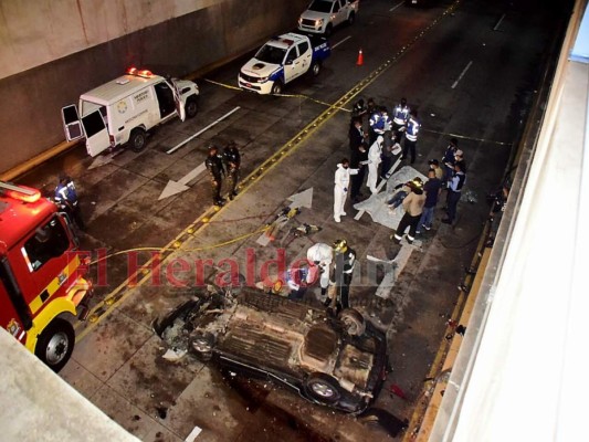 Las fuertes imágenes que dejó el accidente en el bulevar Juan Pablo II