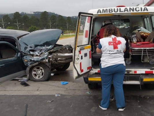 Las imágenes que dejó el accidente de una familia en Amarateca