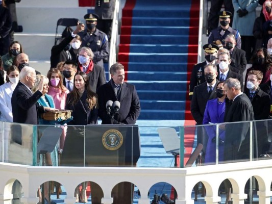 FOTOS: Así fueron juramentados Joe Biden y Kamala Harris  