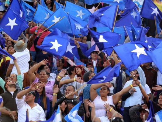 Las imágenes que no vio de la toma de posesión de Juan Orlando Hernández