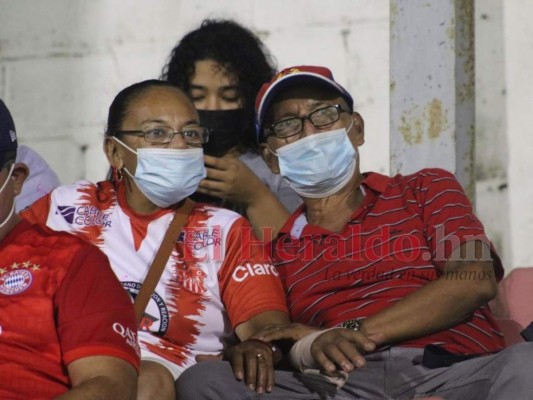 Así fue el regreso del público a los estadios de fútbol en Honduras (Fotos)