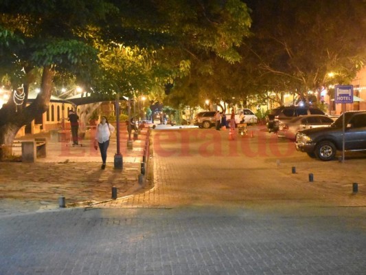 FOTOS: Así es la vida nocturna en el Centro Histórico de Comayagua