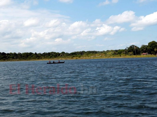 FOTOS: Así son las turbulentas aguas de La Mosquitia, donde naufragó el barco con varios pescadores hondureños