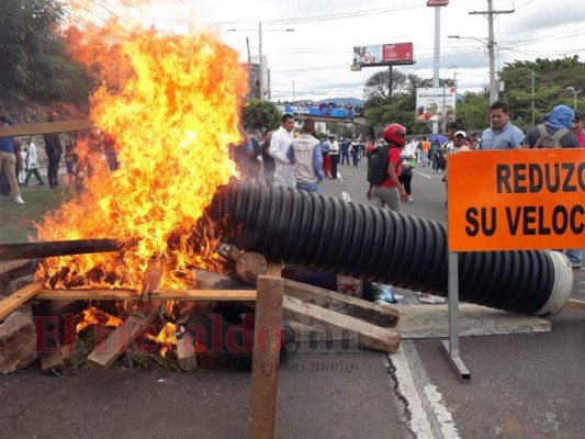 Así se desarrollaron las protestas este lunes en la capital de Honduras